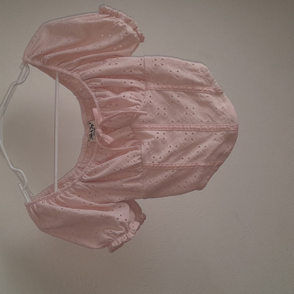 Elegant Pink Eyelet Puff Sleeve Top